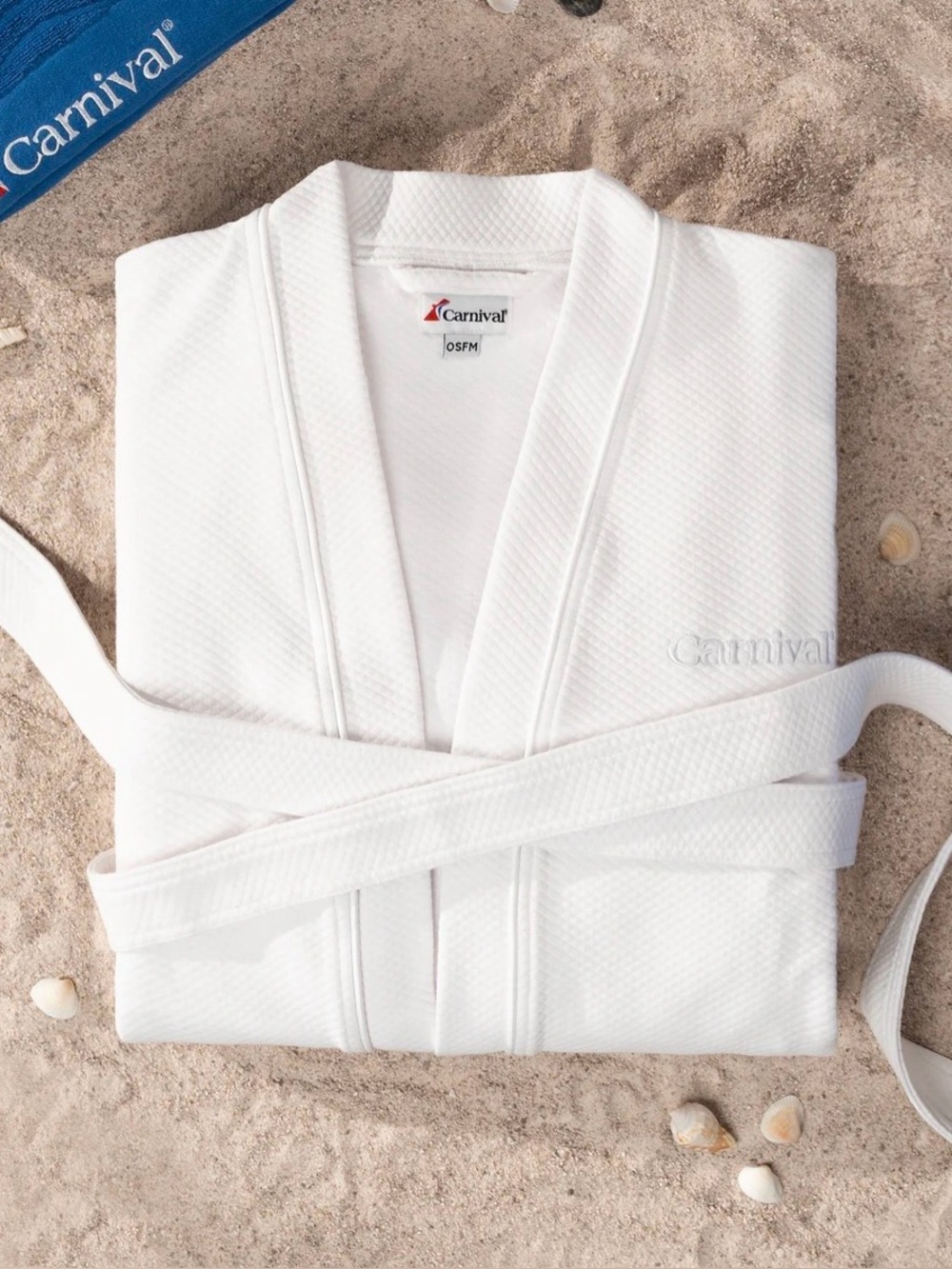 NEW CARNIVAL HOME™️ SIGNATURE CRUISE WHITE ROBE, Carnival Cruises. In package.